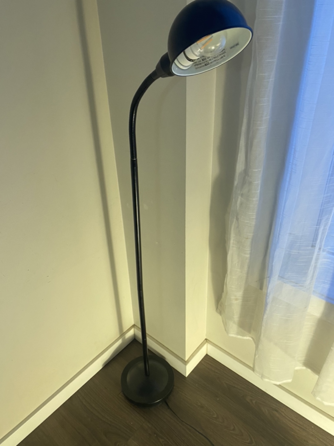 Floor Lamp with Adjustable Arm - photo 2