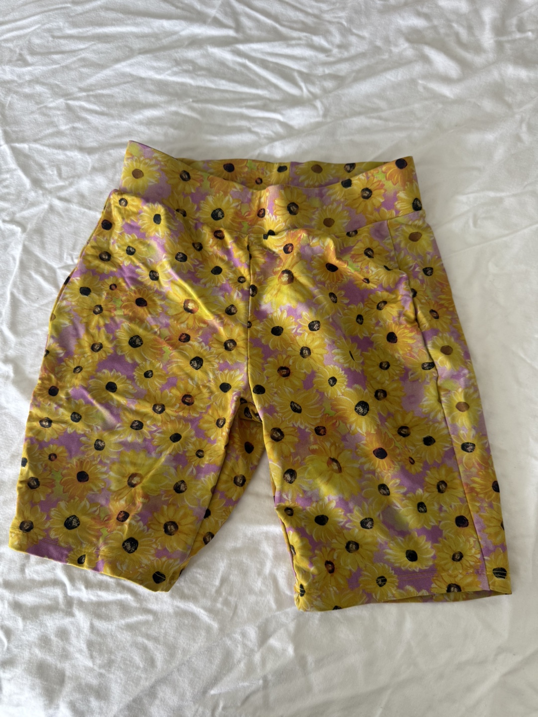 🛍️Zara Sunflower Print Bike Shorts - Size M