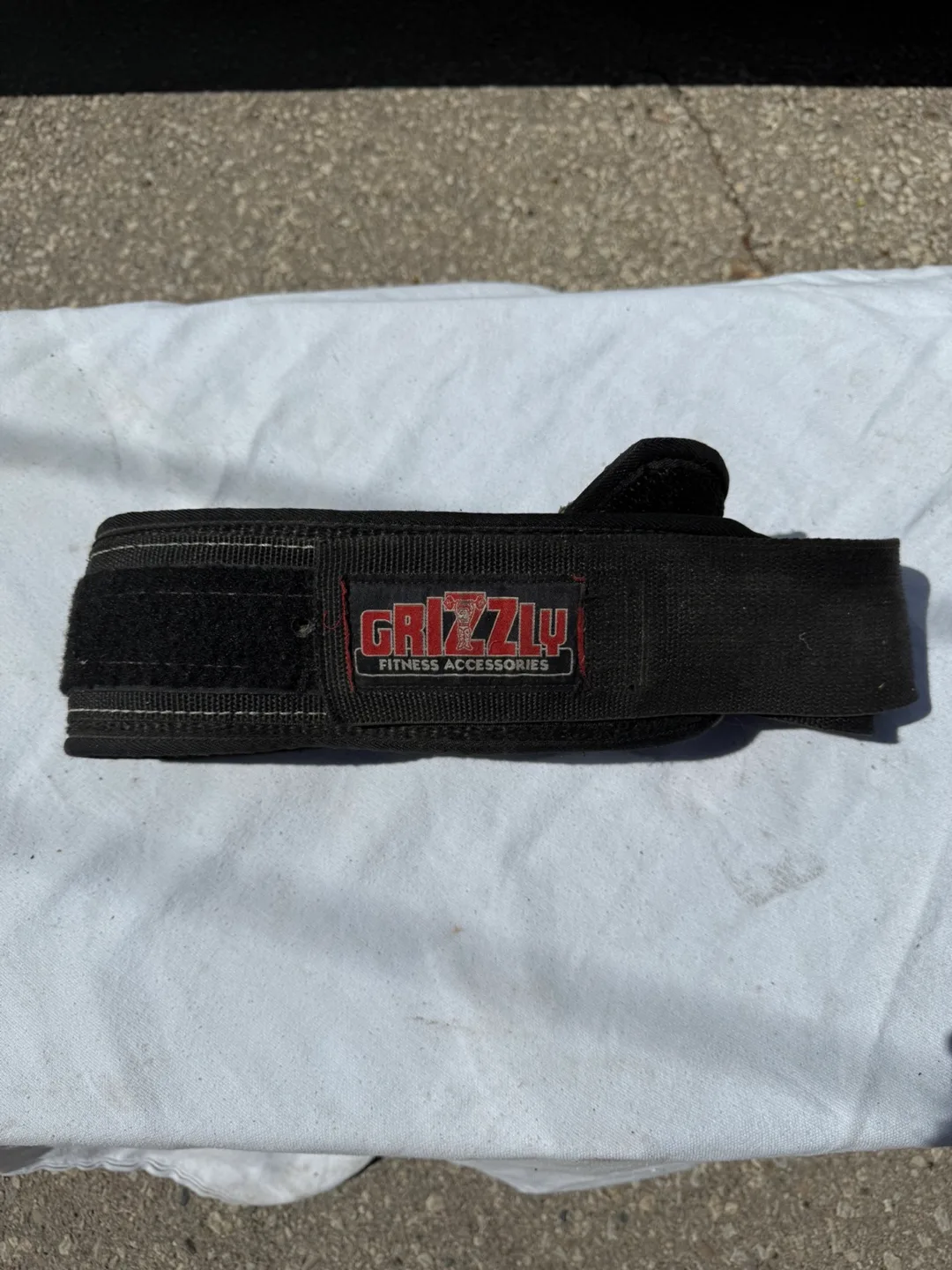 Grizzly Fitness Accessories Weightlifting Belt image indicator(2)