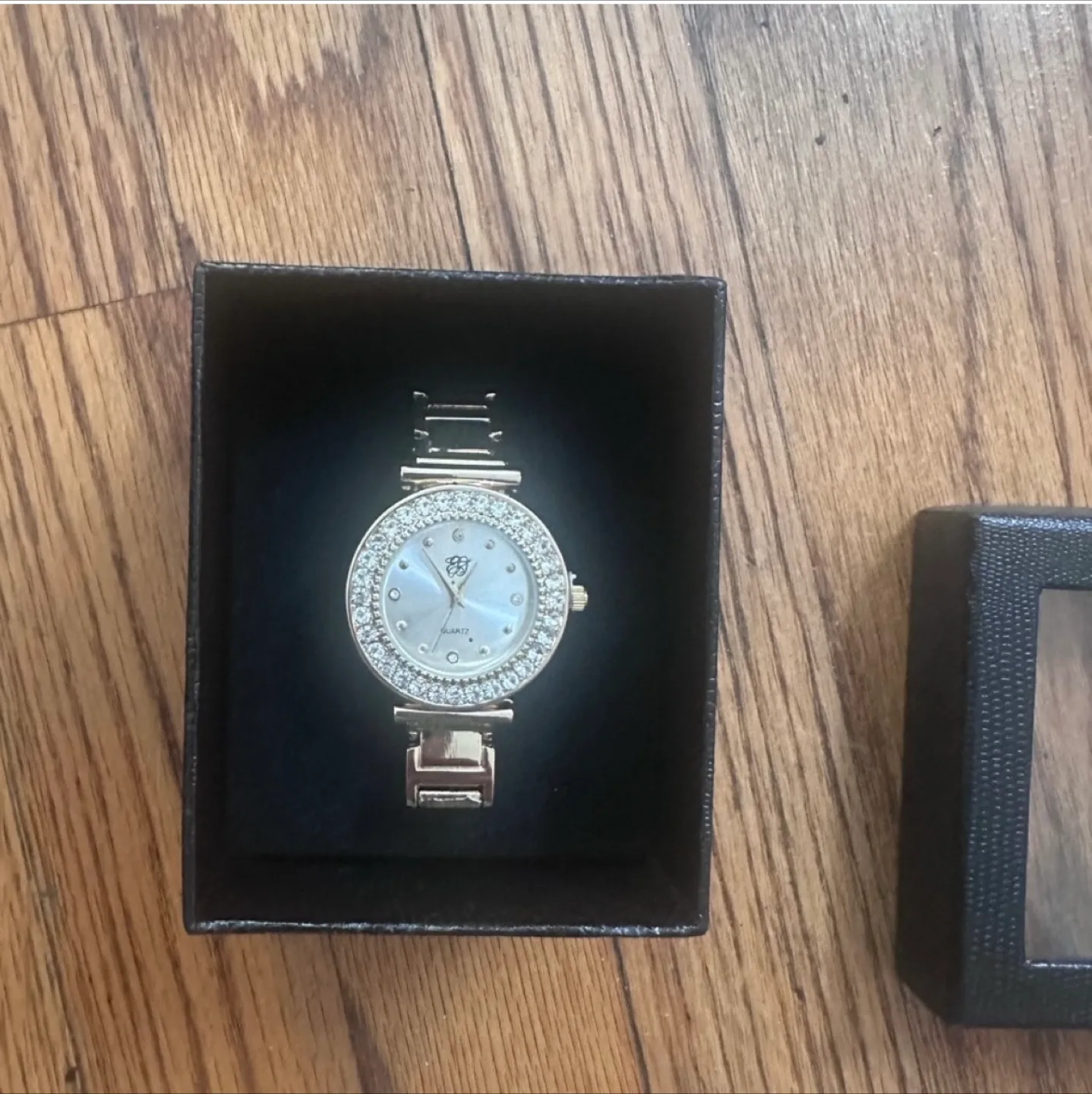 Elizabeth Taylor Gold-tone rhinestone watch 🧡🧡 image indicator(2)