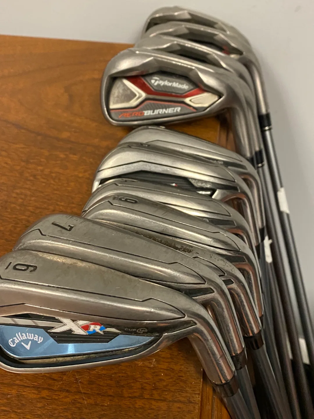 TaylorMade AeroBurner & Callaway XR 360 CupIrons Set