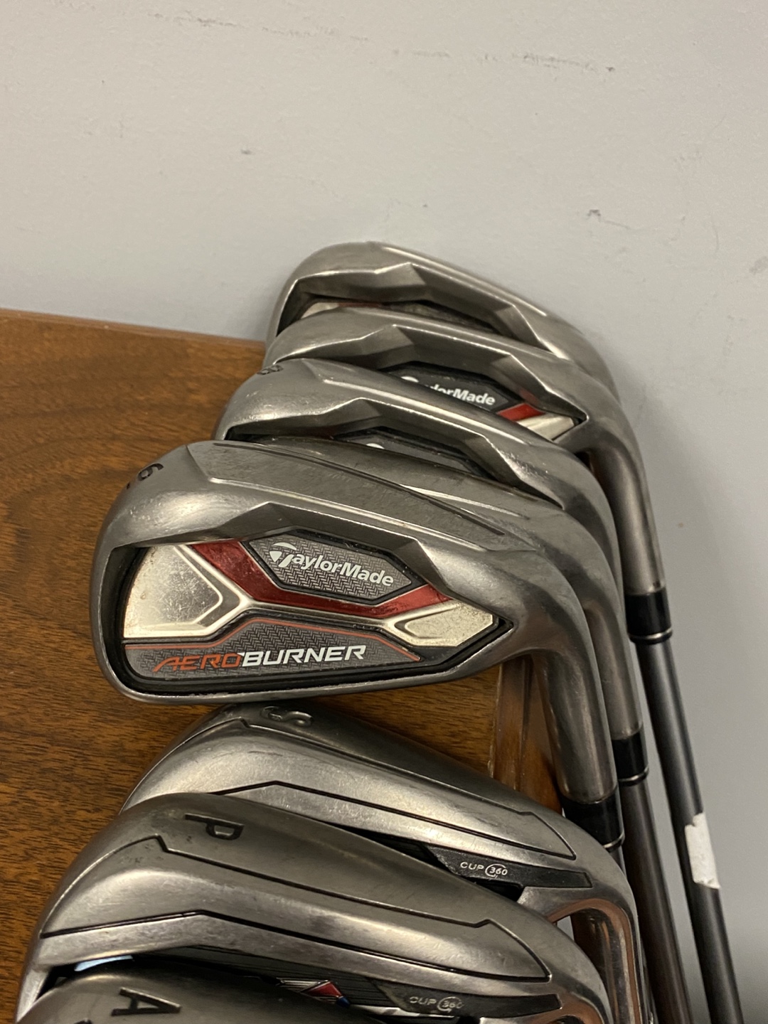 TaylorMade AeroBurner & Callaway XR 360 CupIrons Set - photo 3