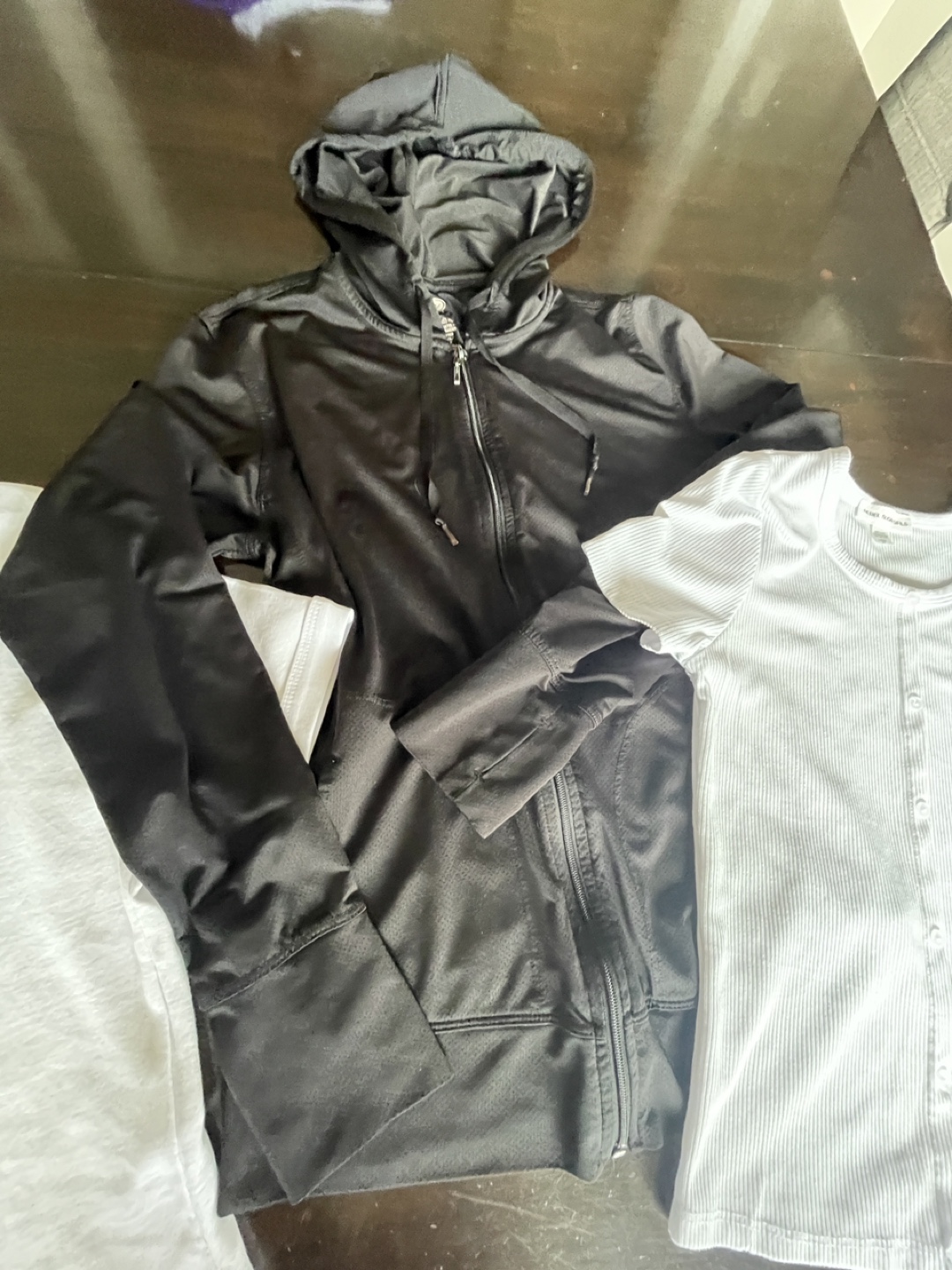 Women's XS Clothing Bundle: Malibu,Ribbed Top & Black Zip-Up - photo 3