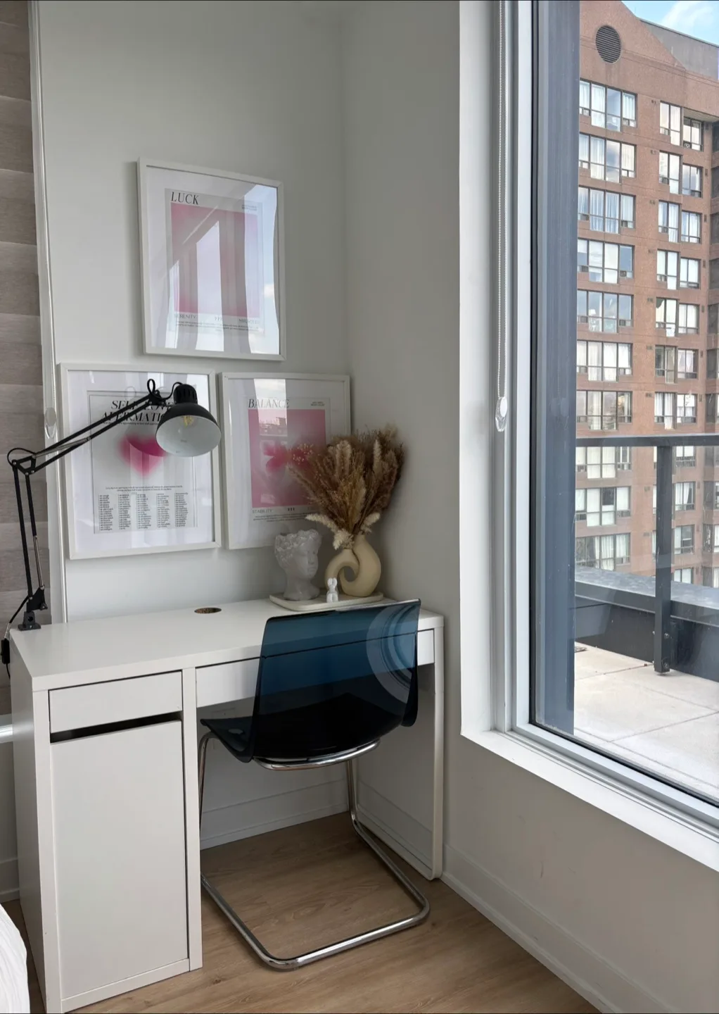 MICKE IKEA DESK (lamp included) thumbnail