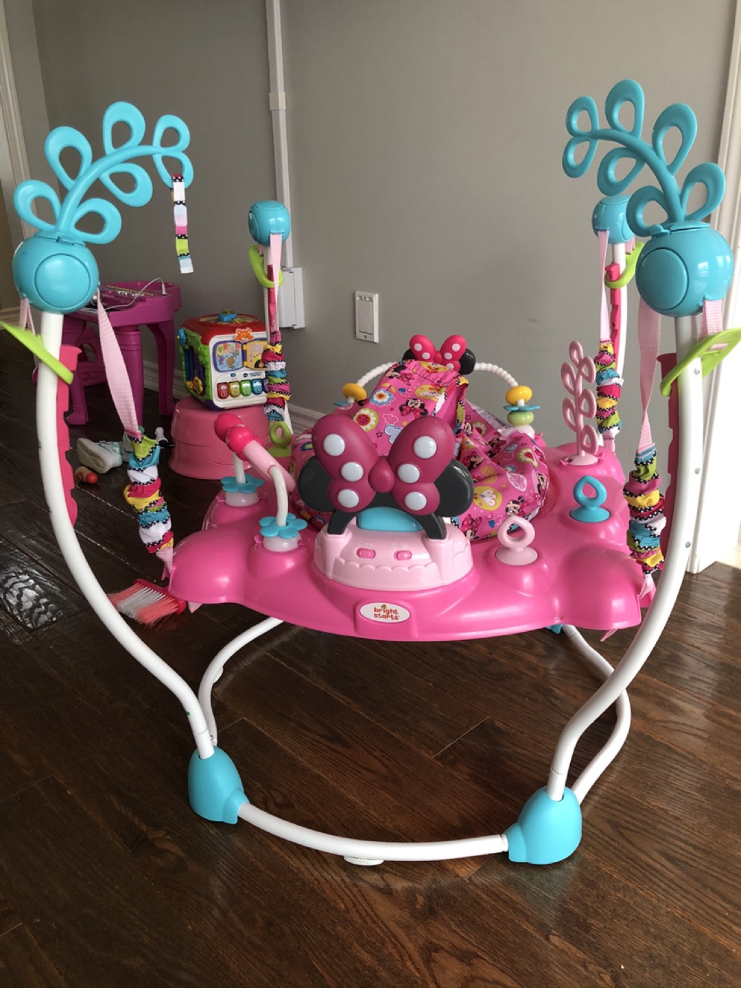 Bright Starts Minnie Mouse Jumperoo
