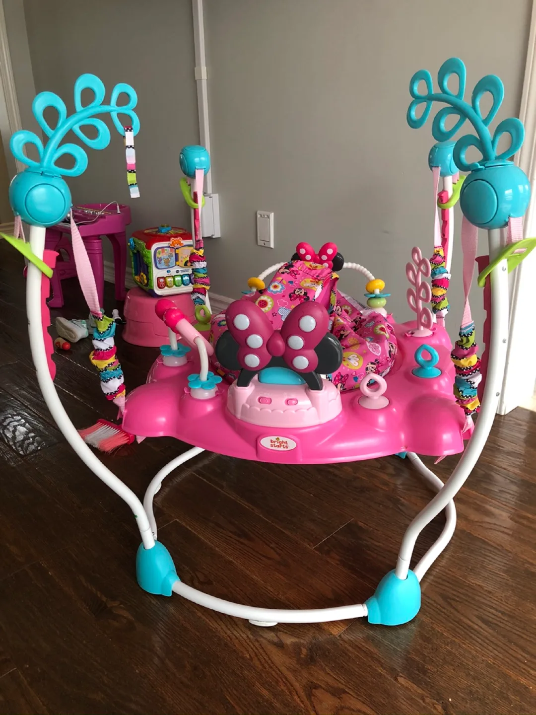 Bright Starts Minnie Mouse Jumperoo thumbnail