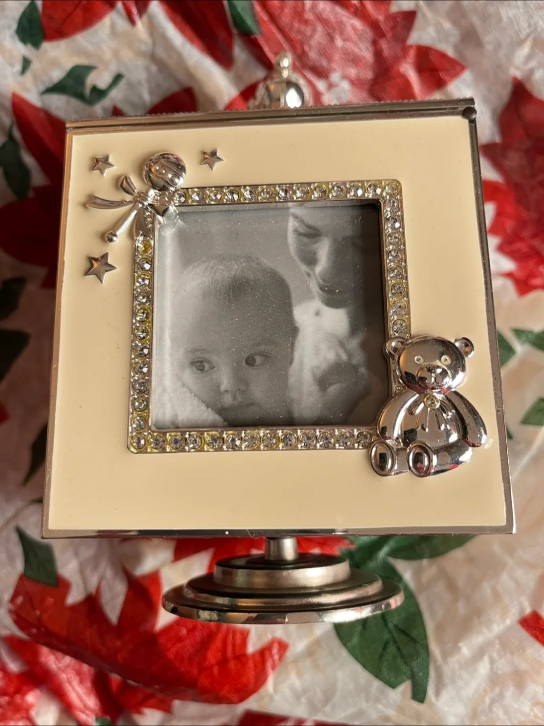 Baby's First Year Musical KEEPSAKE BOX image indicator(6)