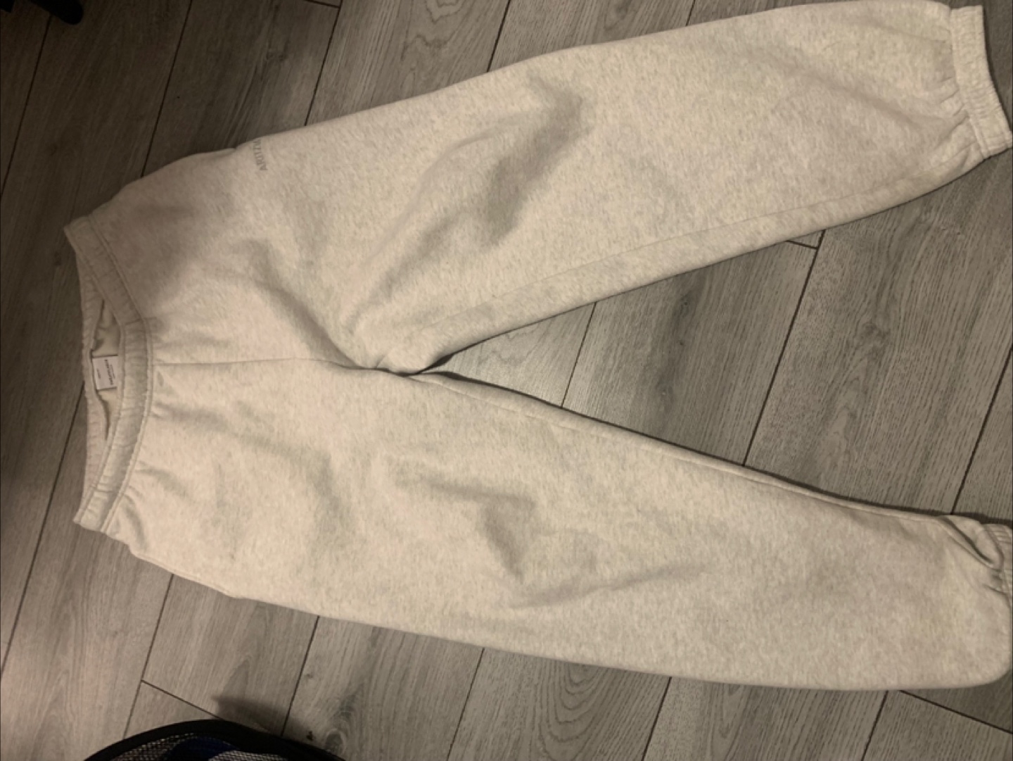 aritizia mega fit light grey sweats
