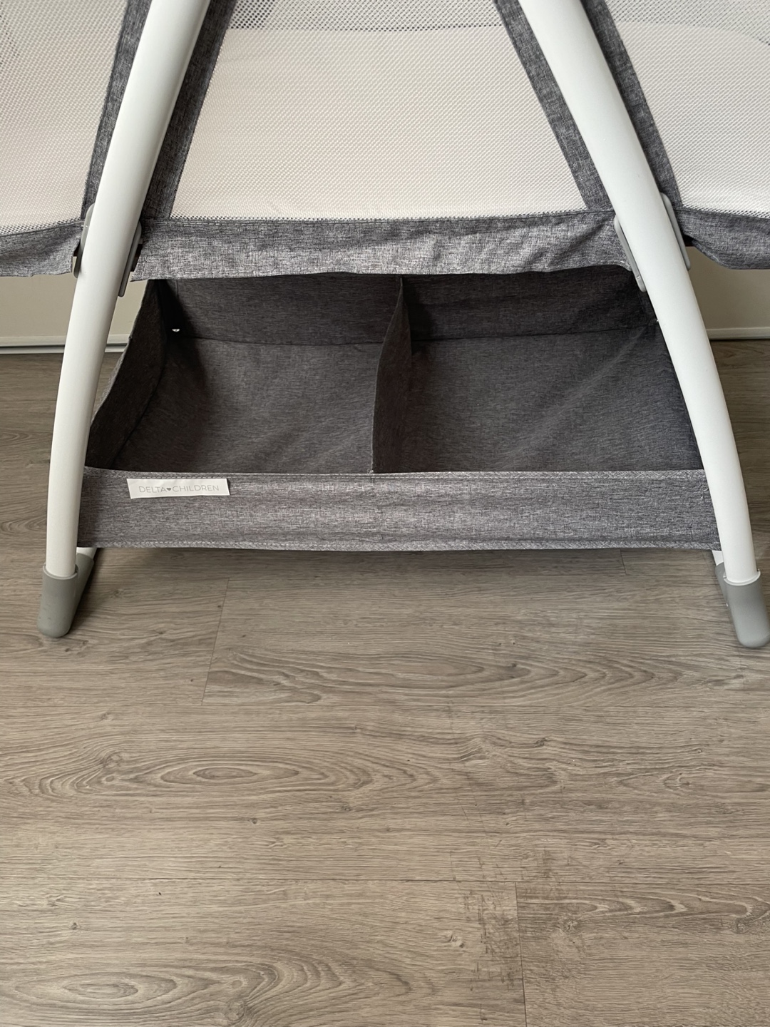 Baby Bassinet with Mobile and Storage - photo 5