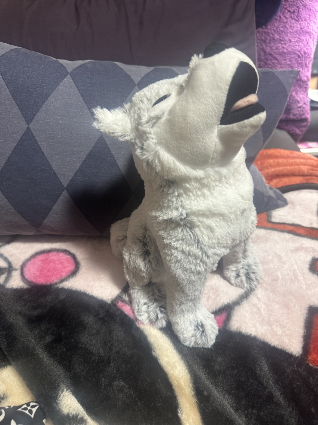 Stuffed Animal Plush Wolf - photo 3