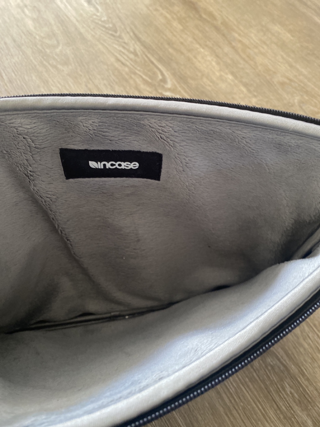 Incase 13-inch Laptop Sleeve - photo 3