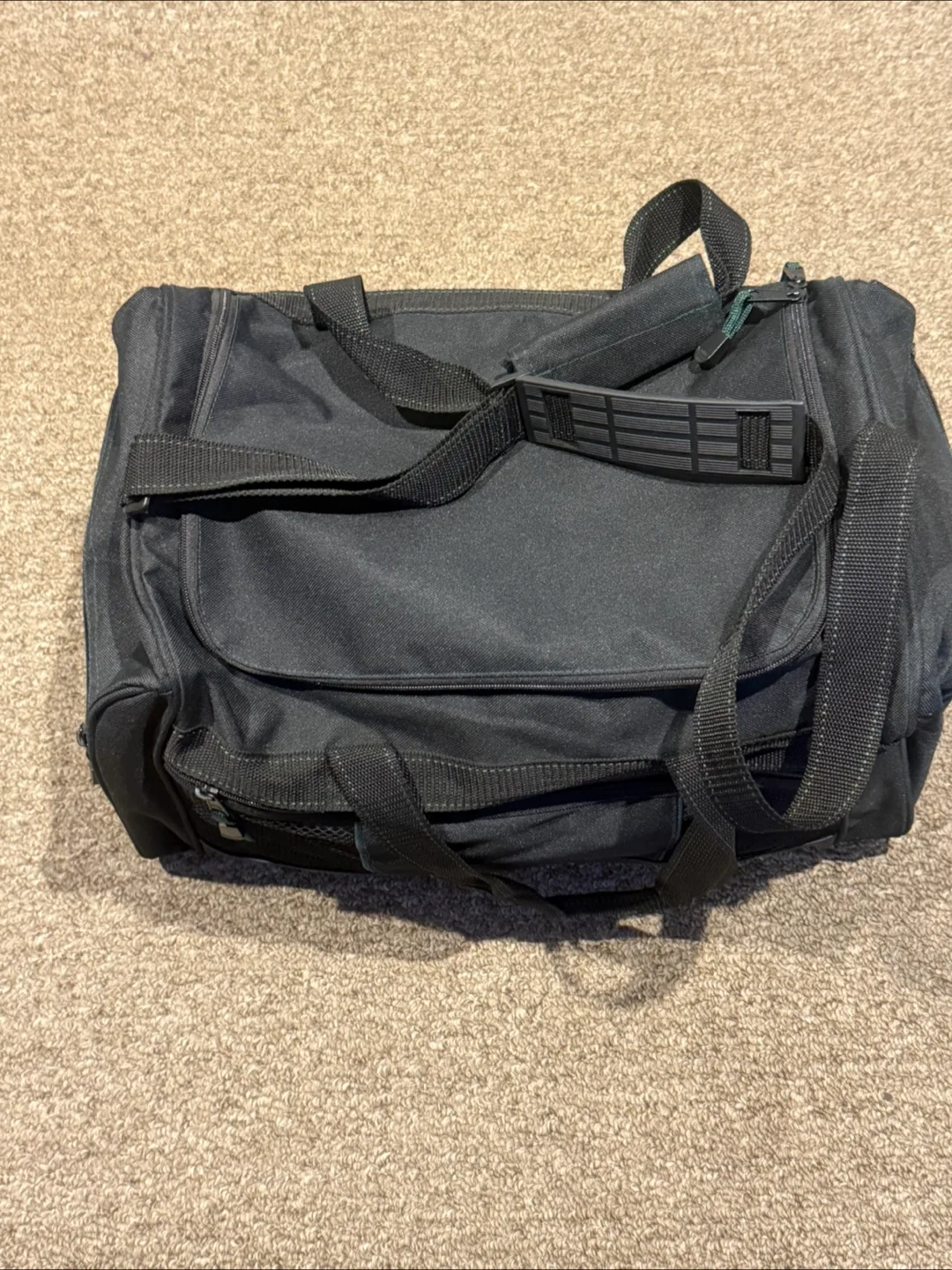 Cherokee Black Duffle Bag image indicator(2)
