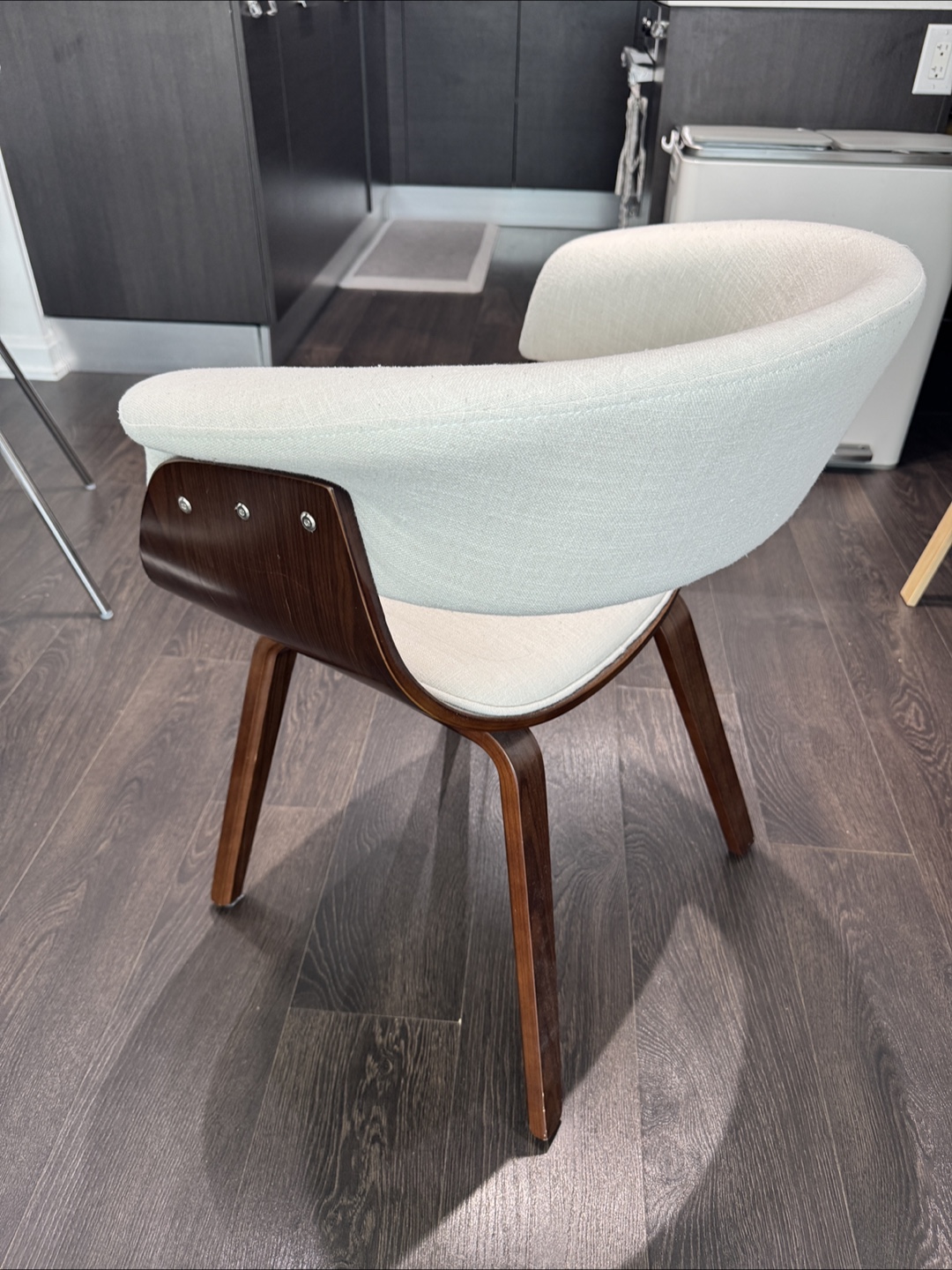 Mid-Century Modern Accent Chair - photo 3