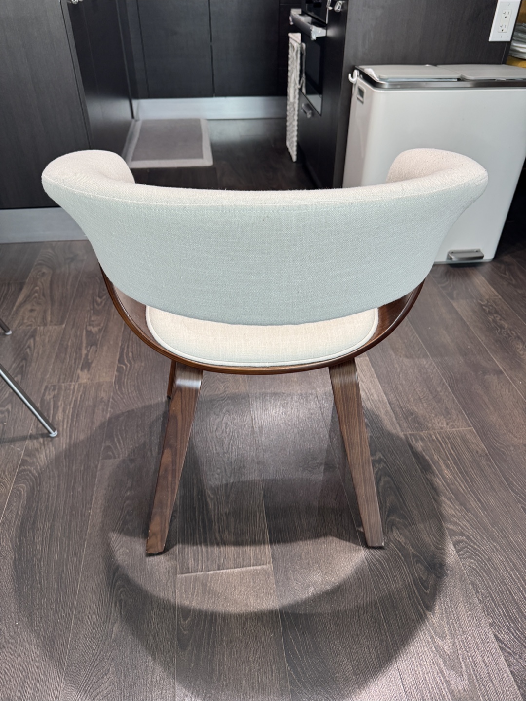 Mid-Century Modern Accent Chair - photo 4