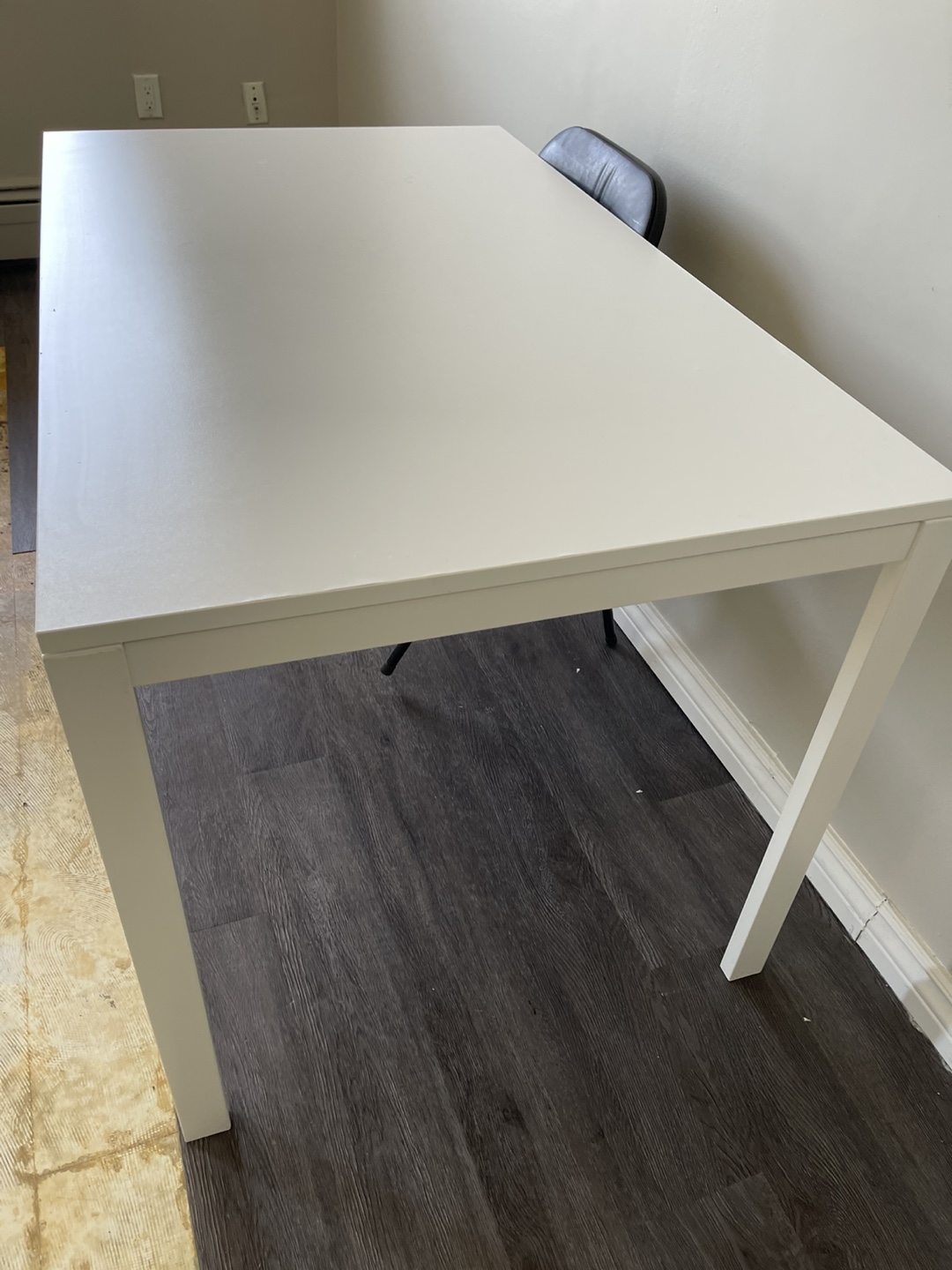 White rectangular table