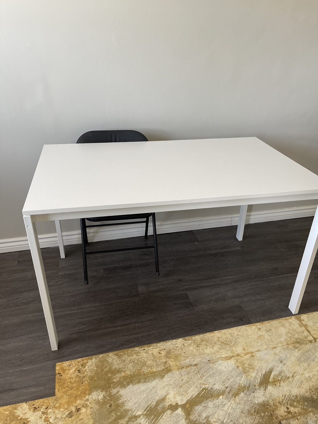 White rectangular table - photo 2