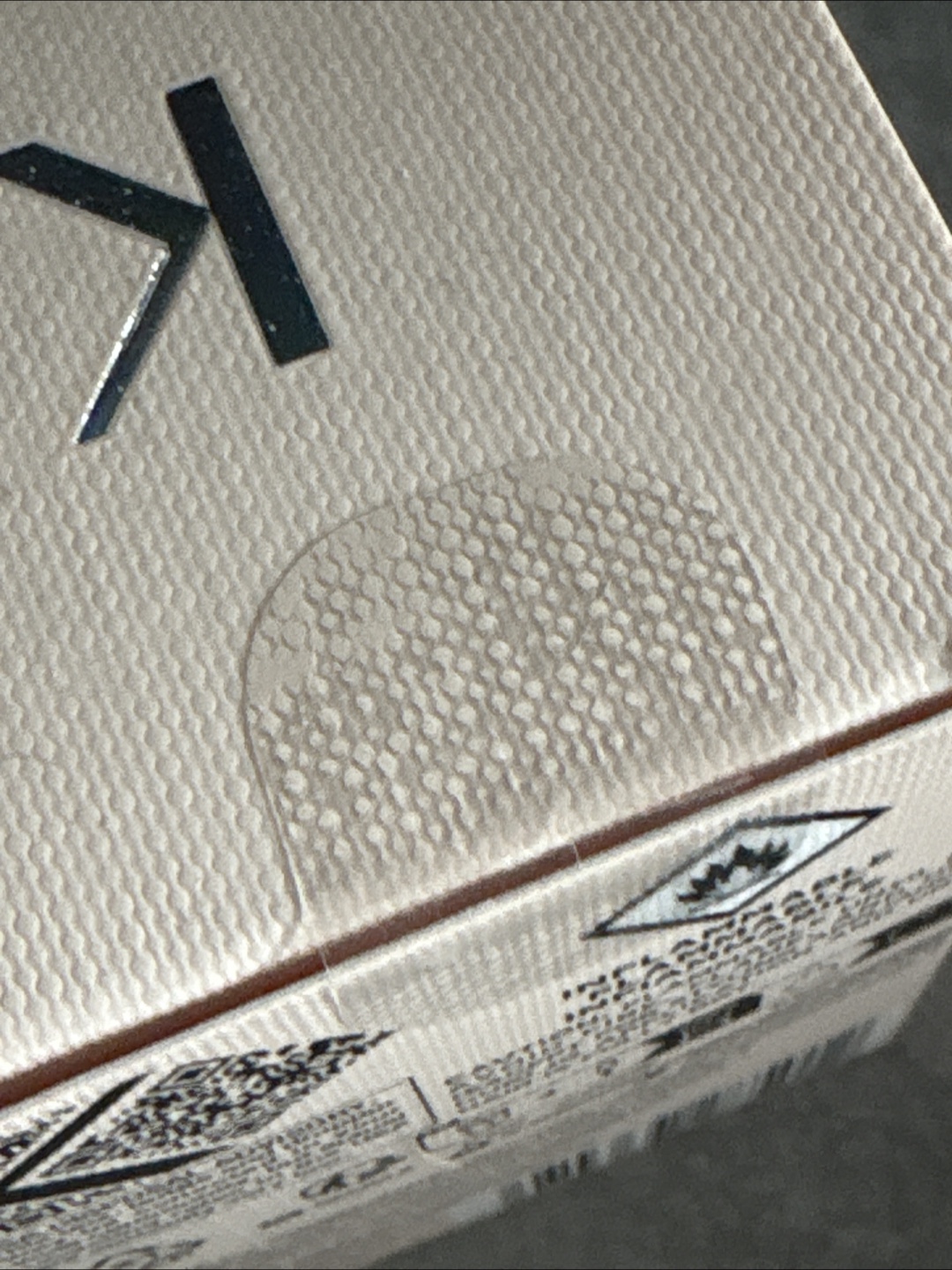 New Kérastase Paris Gloss Absolu Glaze Drops Wild Rose in Oil - photo 2