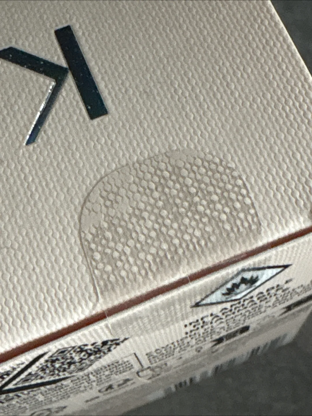 New Kérastase Paris Gloss Absolu Glaze Drops Wild Rose in Oil image indicator(2)