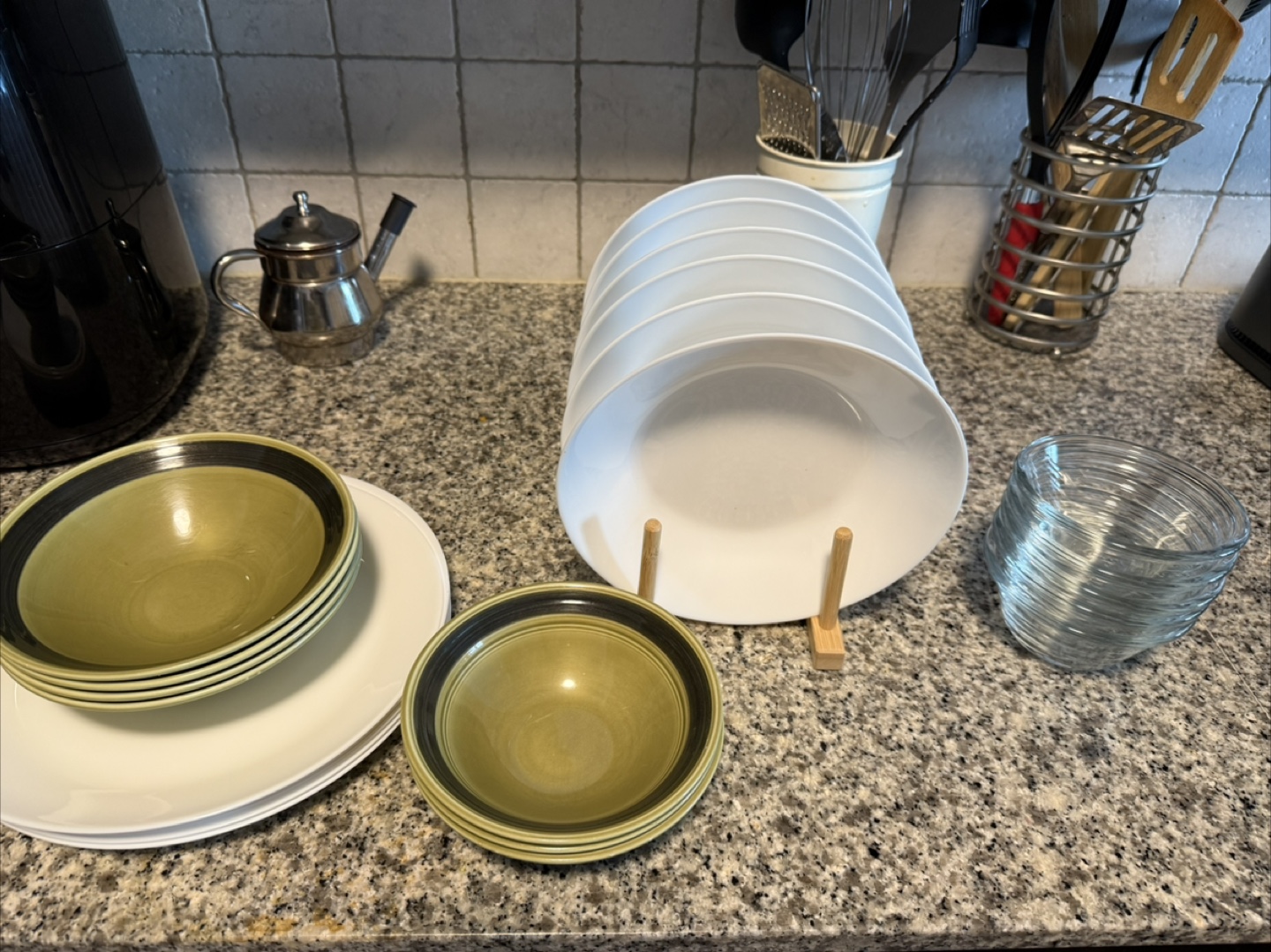 Dinnerware Set - Plates, Bowls & Serving Dishes