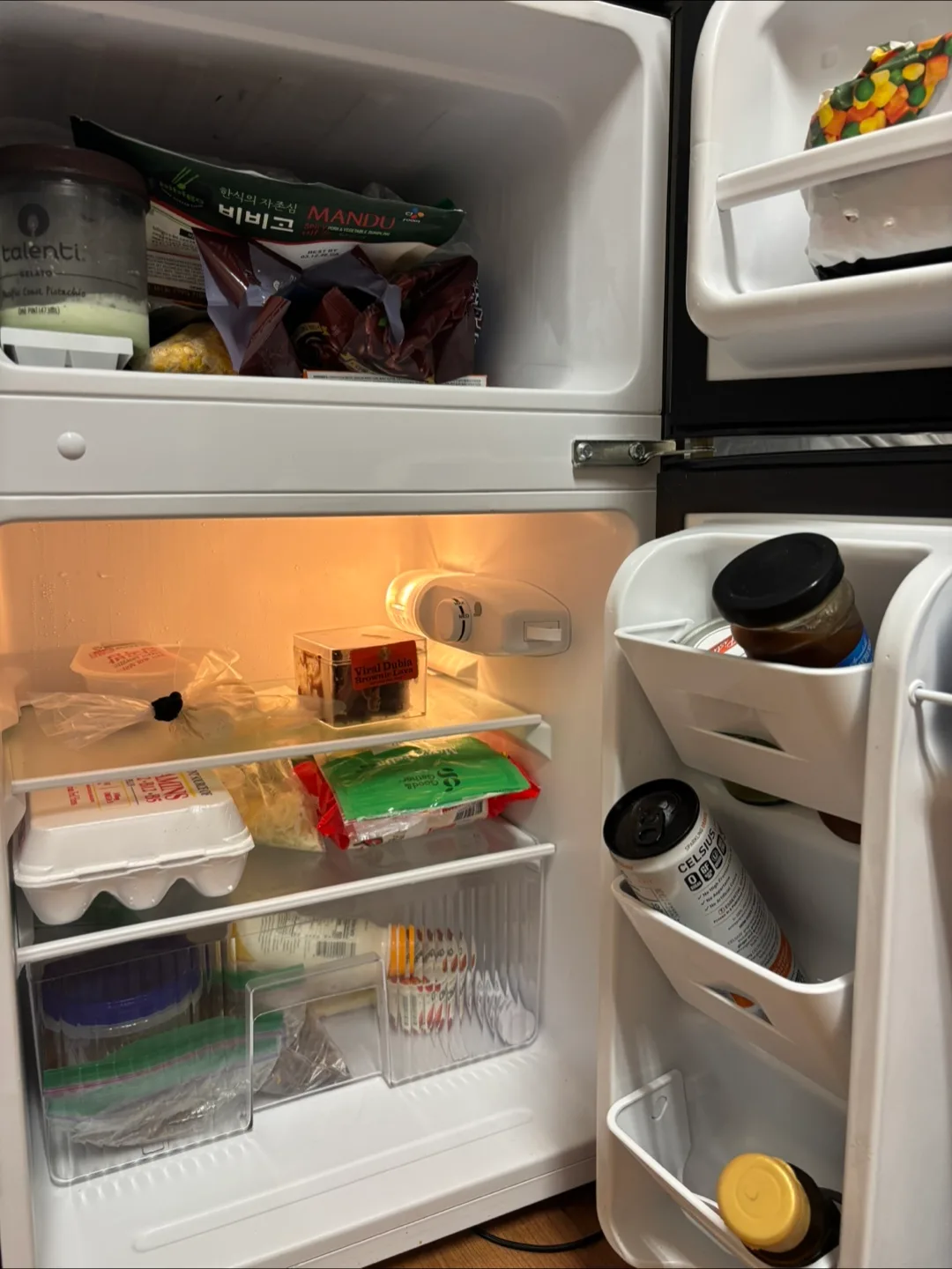 Arctic King 3.2 Cu Ft Mini Fridge with Freezer (+Microwave) image indicator(7)