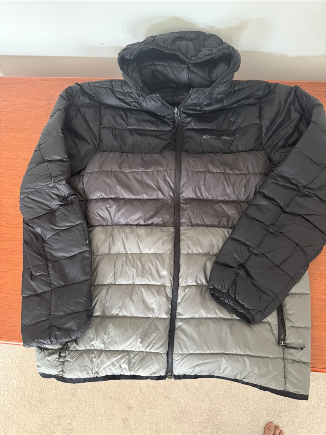 Eddie Bauer Men's Grey Hooded Puffer Jacket