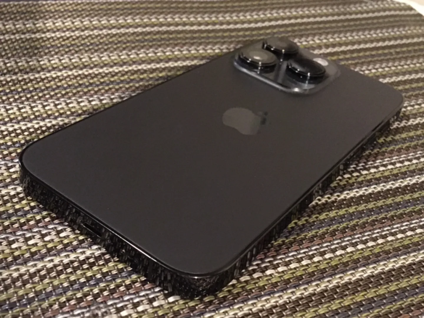 iPhone 14 Pro/ 128gb - Black - Excellent Condition image indicator(5)