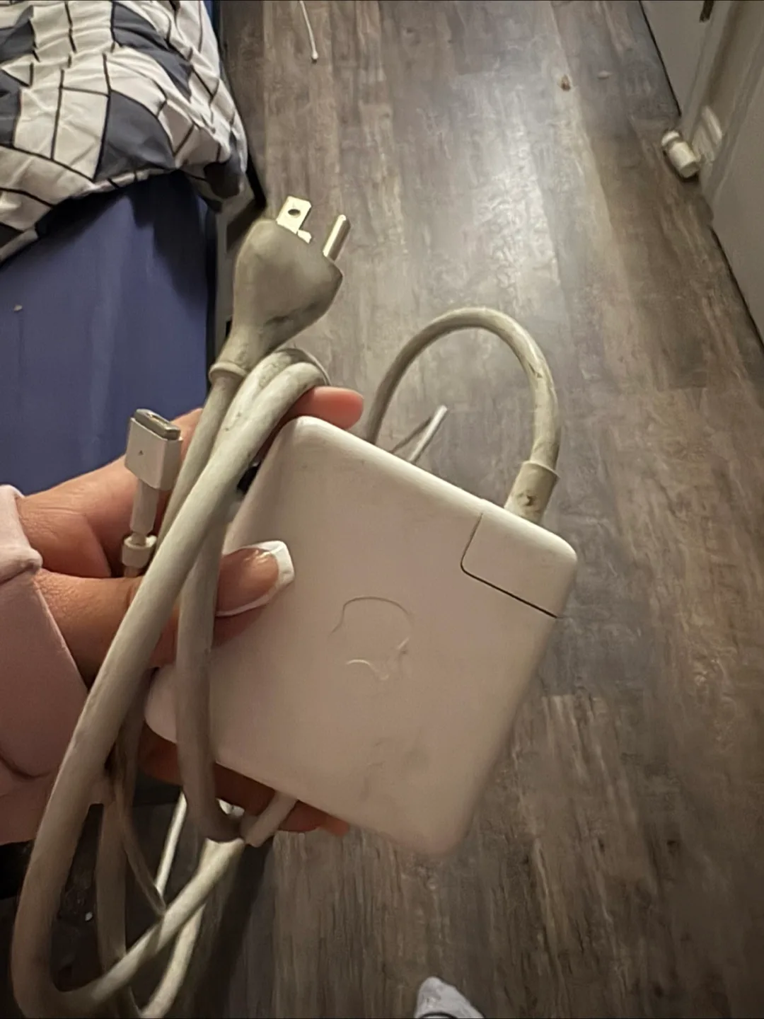 MacBook Pro 15-inch, Mid 2015 image indicator(5)