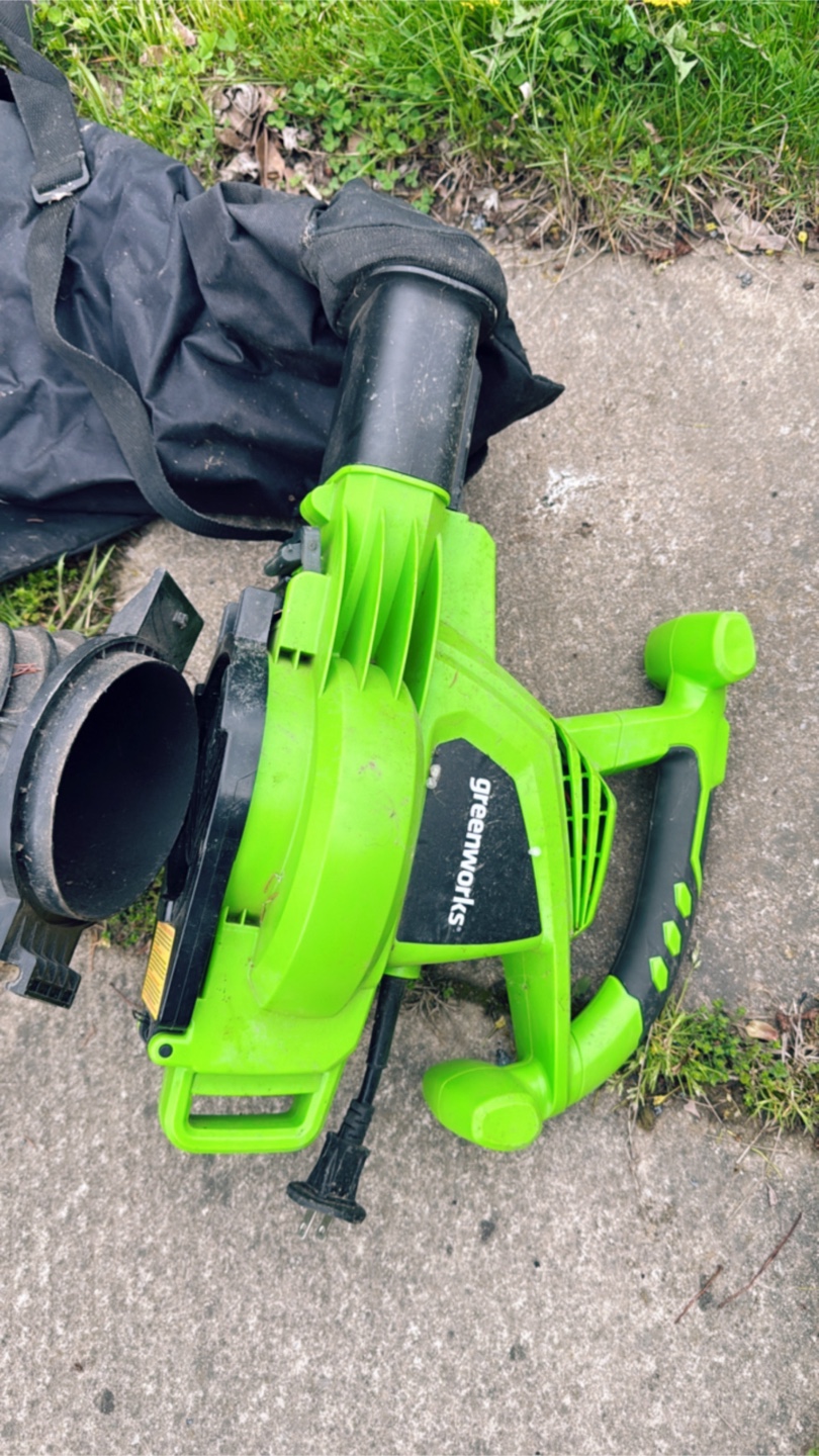 Greenworks Corded Leaf Blower with Vacuum and Collection Bag