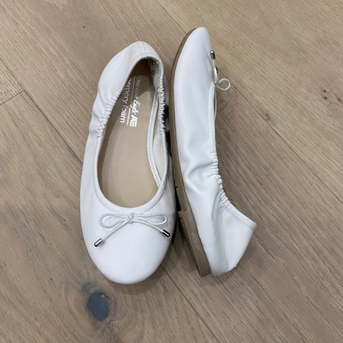 Size 1.5/33 girls white ballet flats