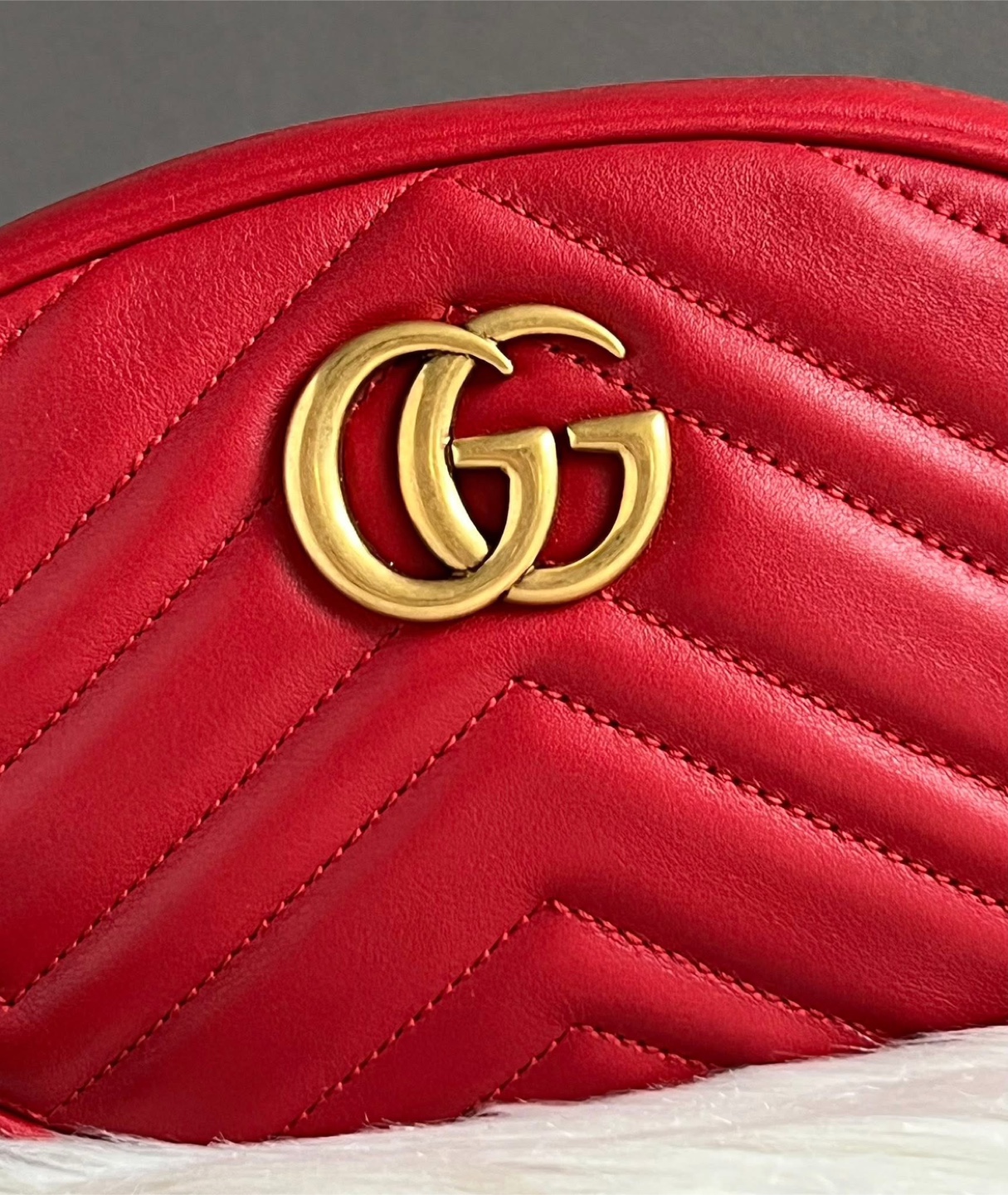 🎀 PRE-LOVED 🎀 Gucci Mini Marmont Two-Way Bag - photo 4