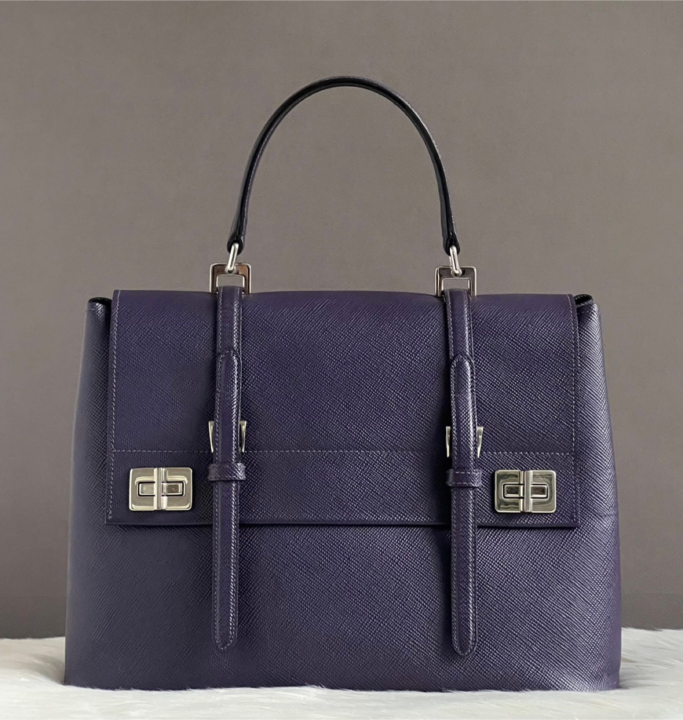 🎀 PRE-LOVED 🎀 Prada Saffiano Lux Double Turn-Lock Satchel - photo 3