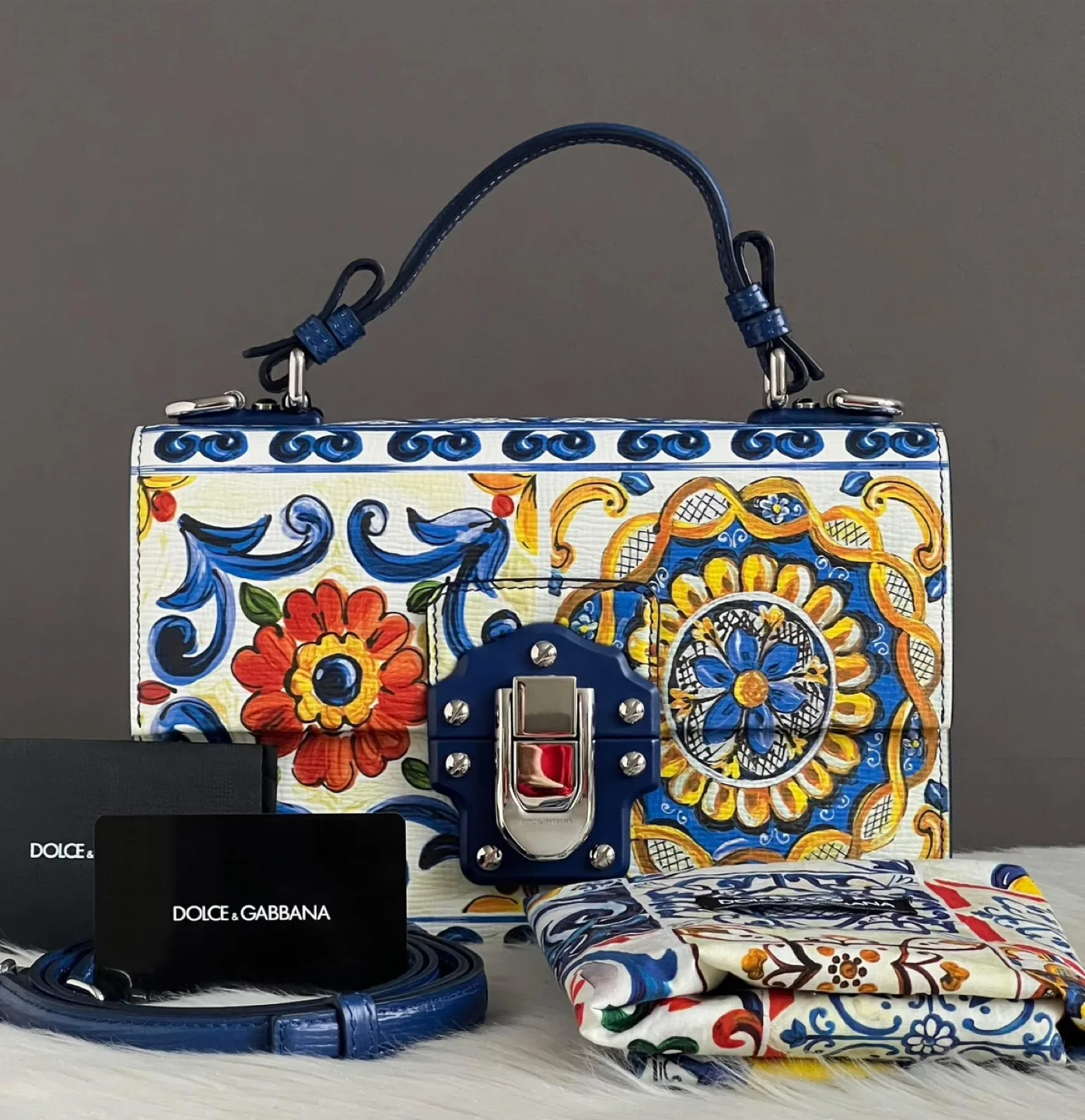 🎀 PRE- LOVED 🎀 Dolce & Gabbana Majolica Lucia Crossbody Bag thumbnail