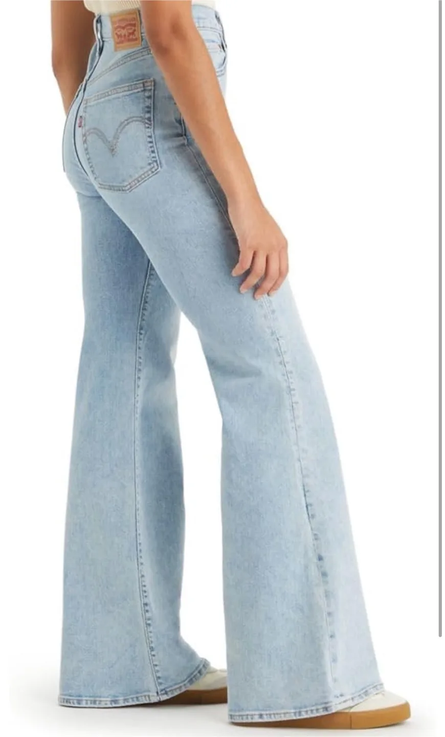 Levi's 70s High Flare Jeans - Size 28/32 image indicator(2)