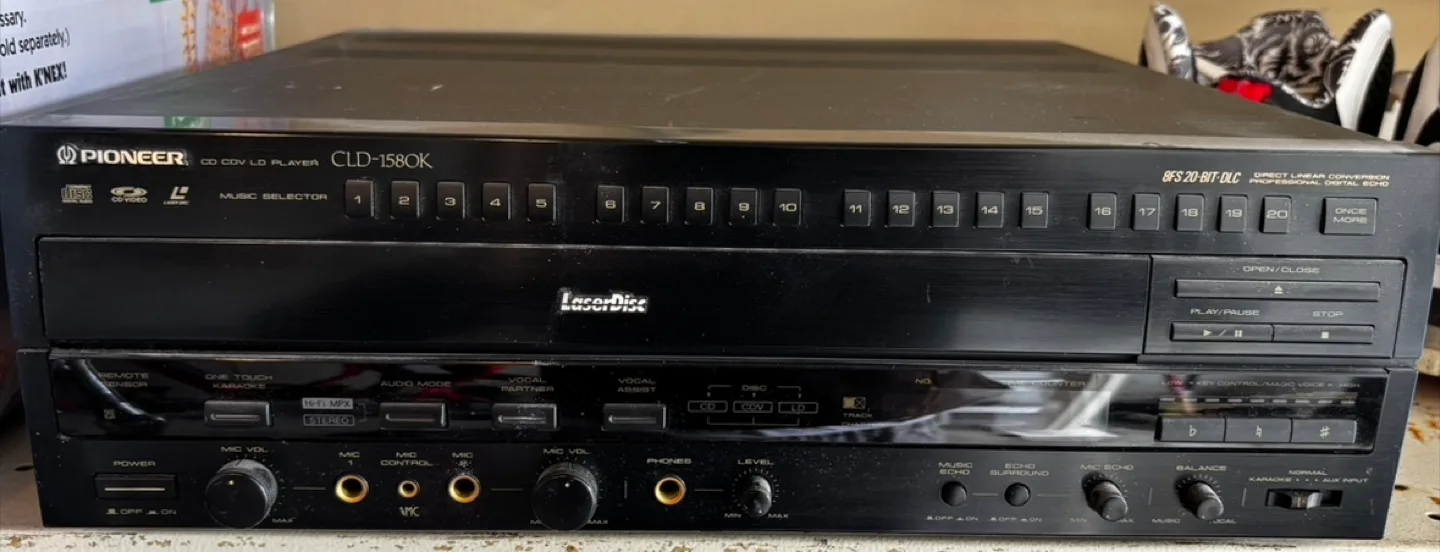 Vintage Pioneer CLD-1580K Laser Disc CD Player KARAOKE stereo thumbnail