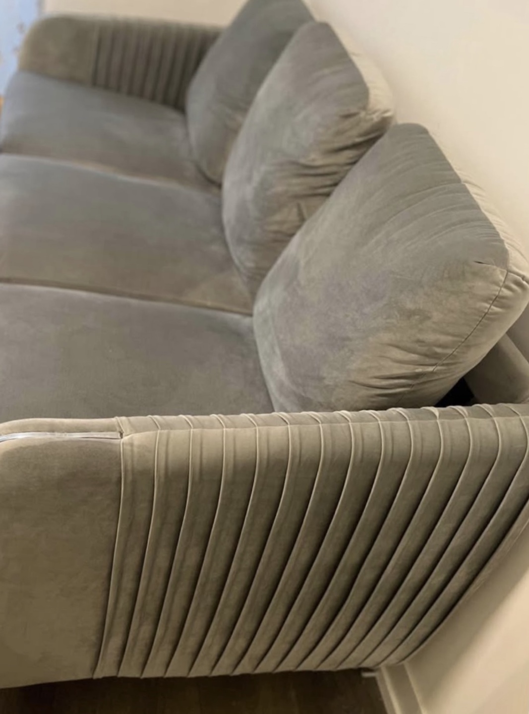 Urgent Sale-Moving-New Velvet Sofa Set (3 & 2 Seater) - photo 5