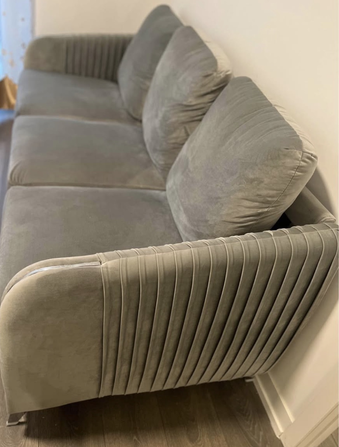 Urgent Sale-Moving-New Velvet Sofa Set (3 & 2 Seater) - photo 4