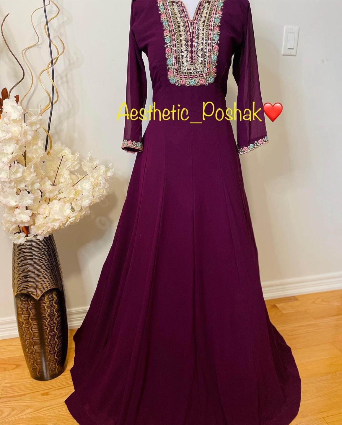 Gorgeous Embroidered full length Anarkali Suit - photo 2