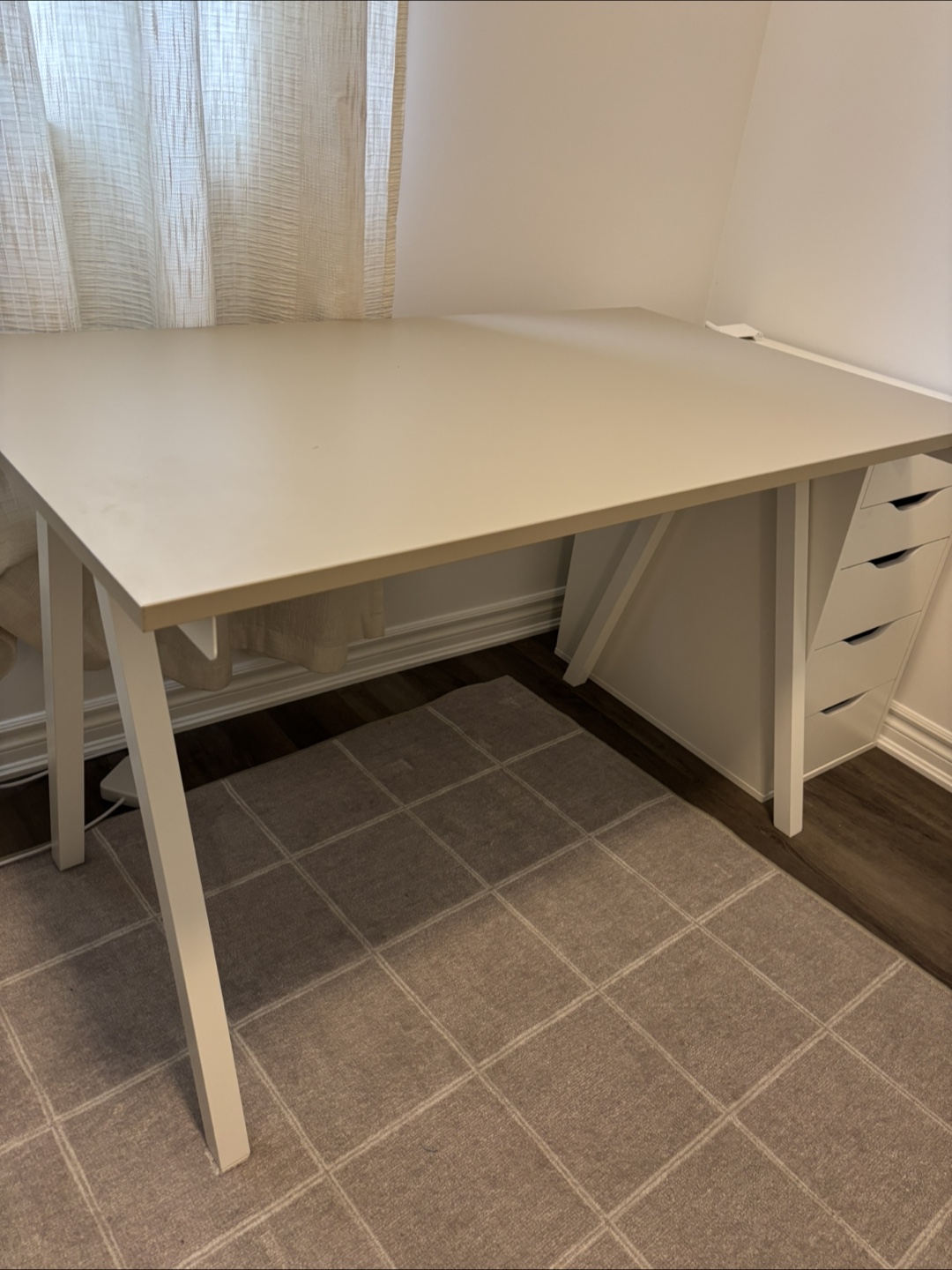IKEA Trotten Desk Beige/White