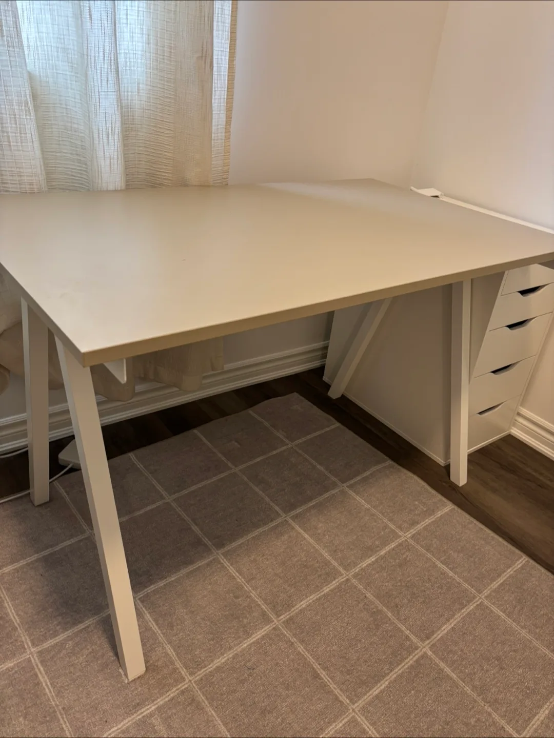 IKEA Trotten Desk Beige/White thumbnail
