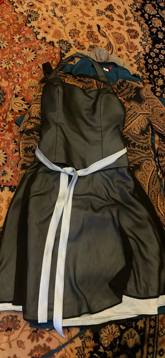 7 Dresses Bundle plus jumpsuit - Sizes Small to Medium image indicator(7)