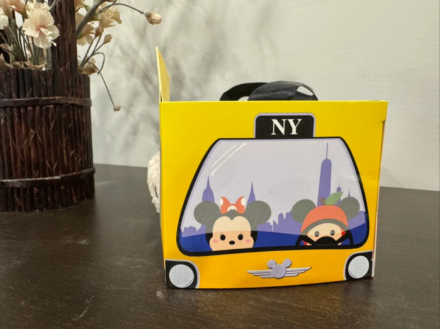 Disney Tsum Tsum New York City Taxi Box Set image indicator(4)