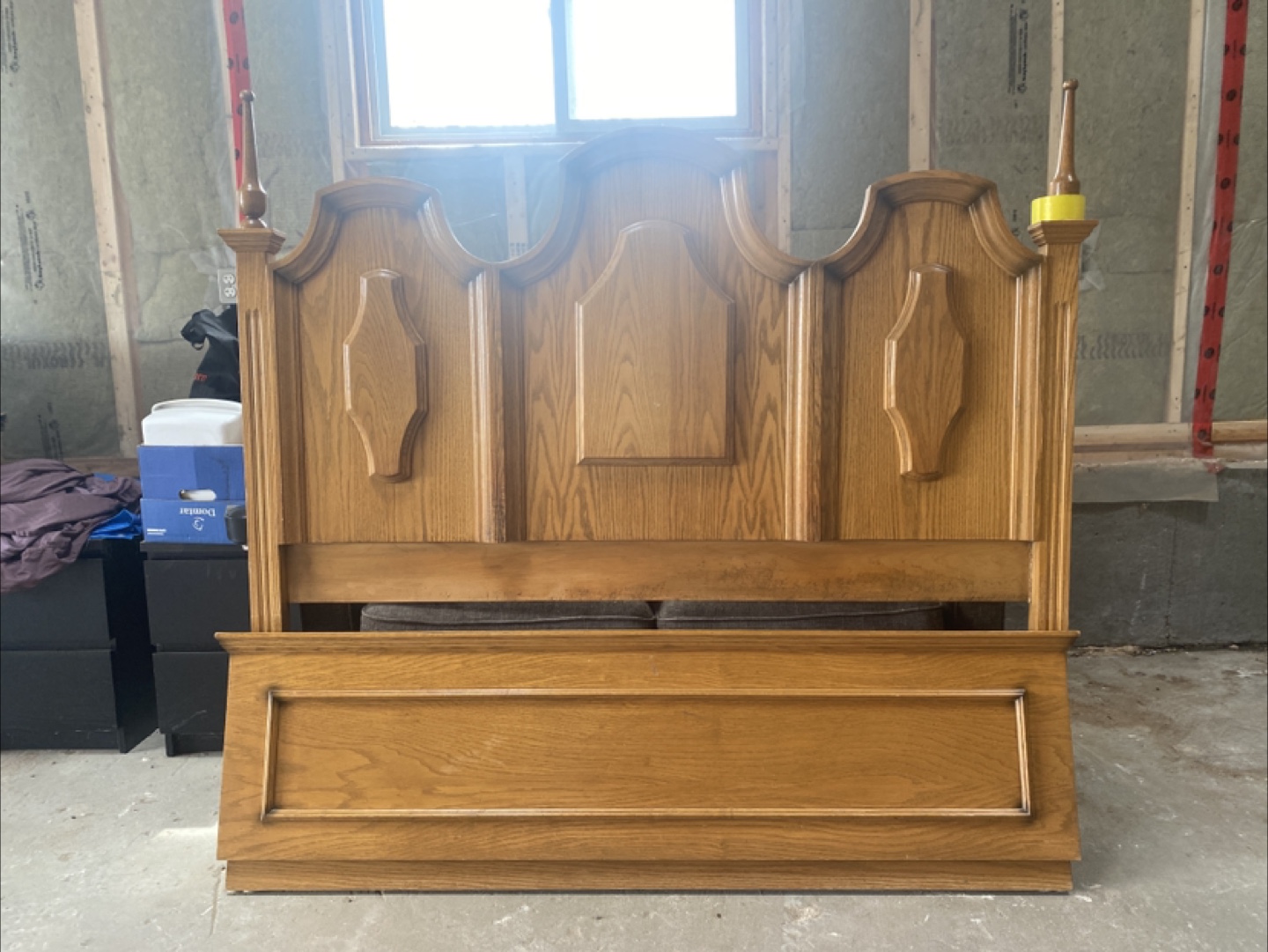Beautiful Oak Wood Head & Tailboard (CAN DELIVER)