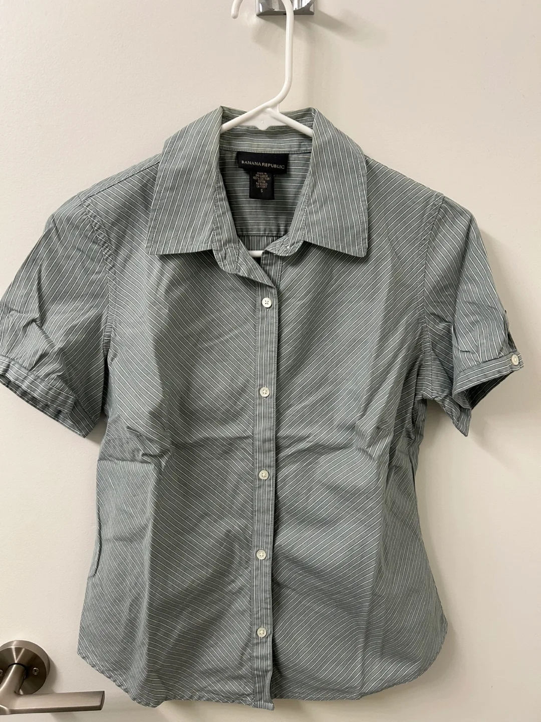 Banana Republic Women's Size Small Striped Button-Down Shirt thumbnail