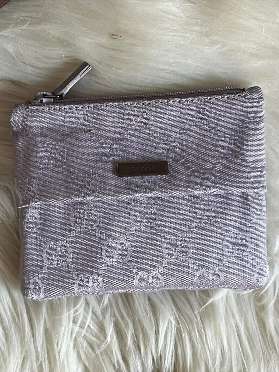 Gucci Small Duffle Bag in Signature Canvas - photo 5