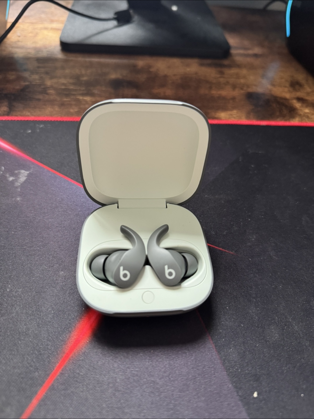Beats Fit Pro - photo 2