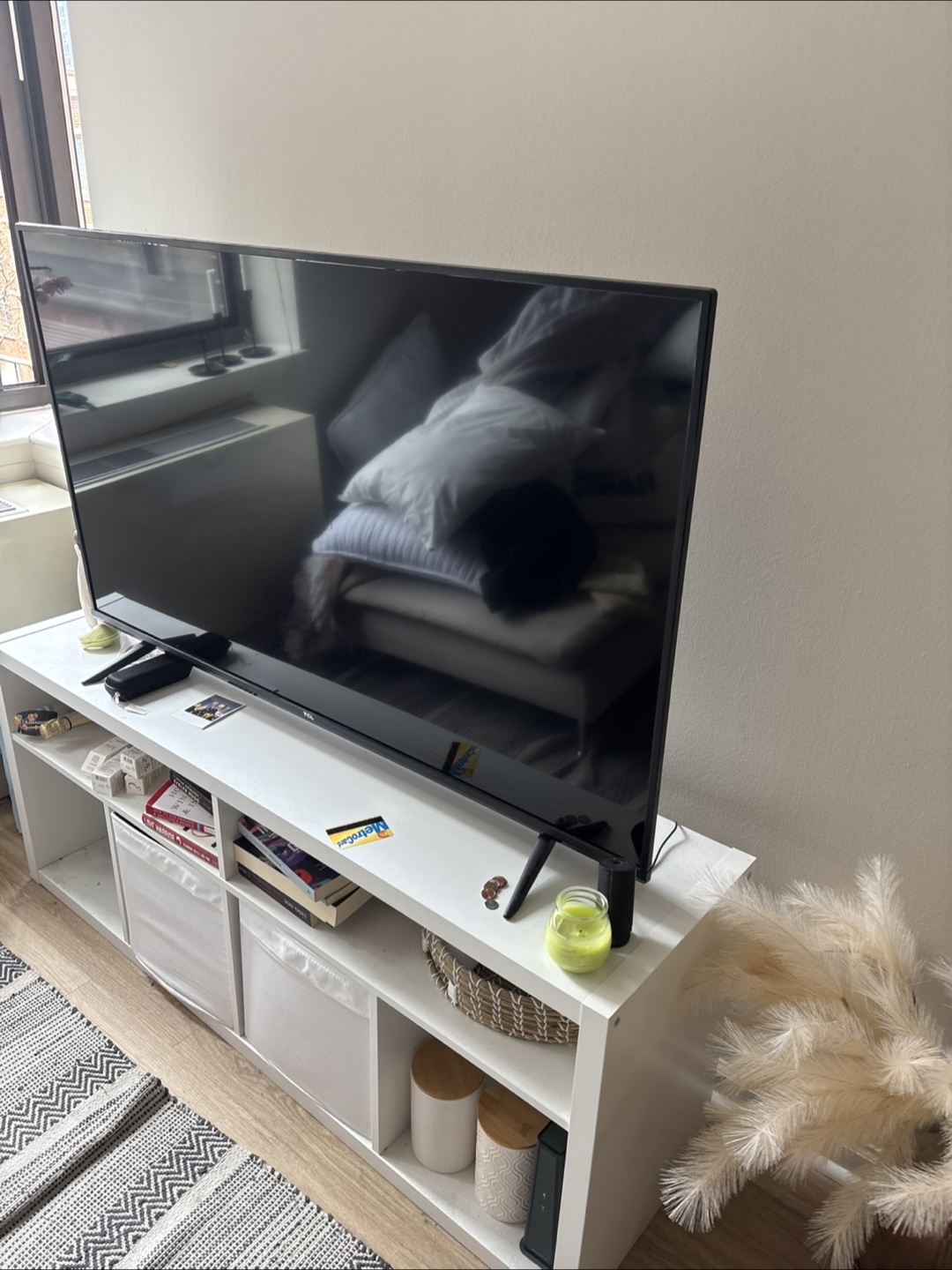 TCL Smart TV and TV stand