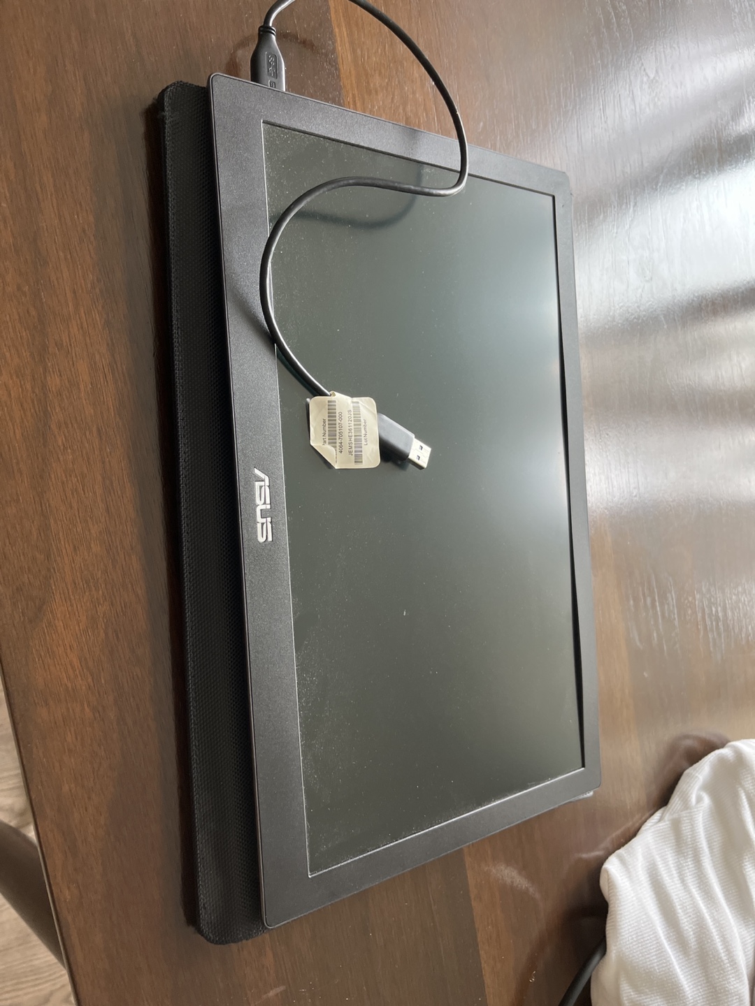 ASUS MB168B Portable Monitor with Case