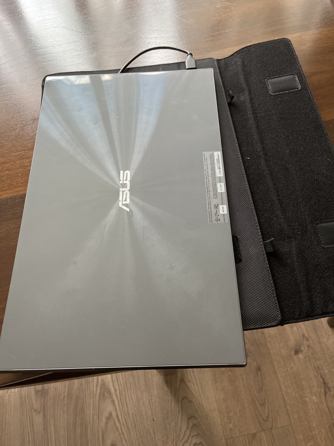 ASUS MB168B Portable Monitor with Case - photo 5