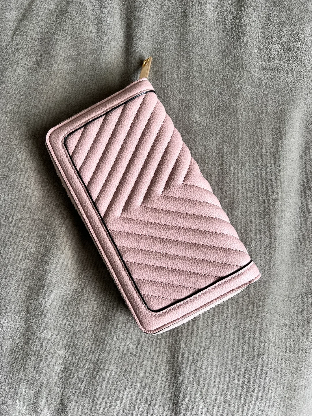 Pink Victoria’s Secret quilted zip-around wallet image indicator(2)