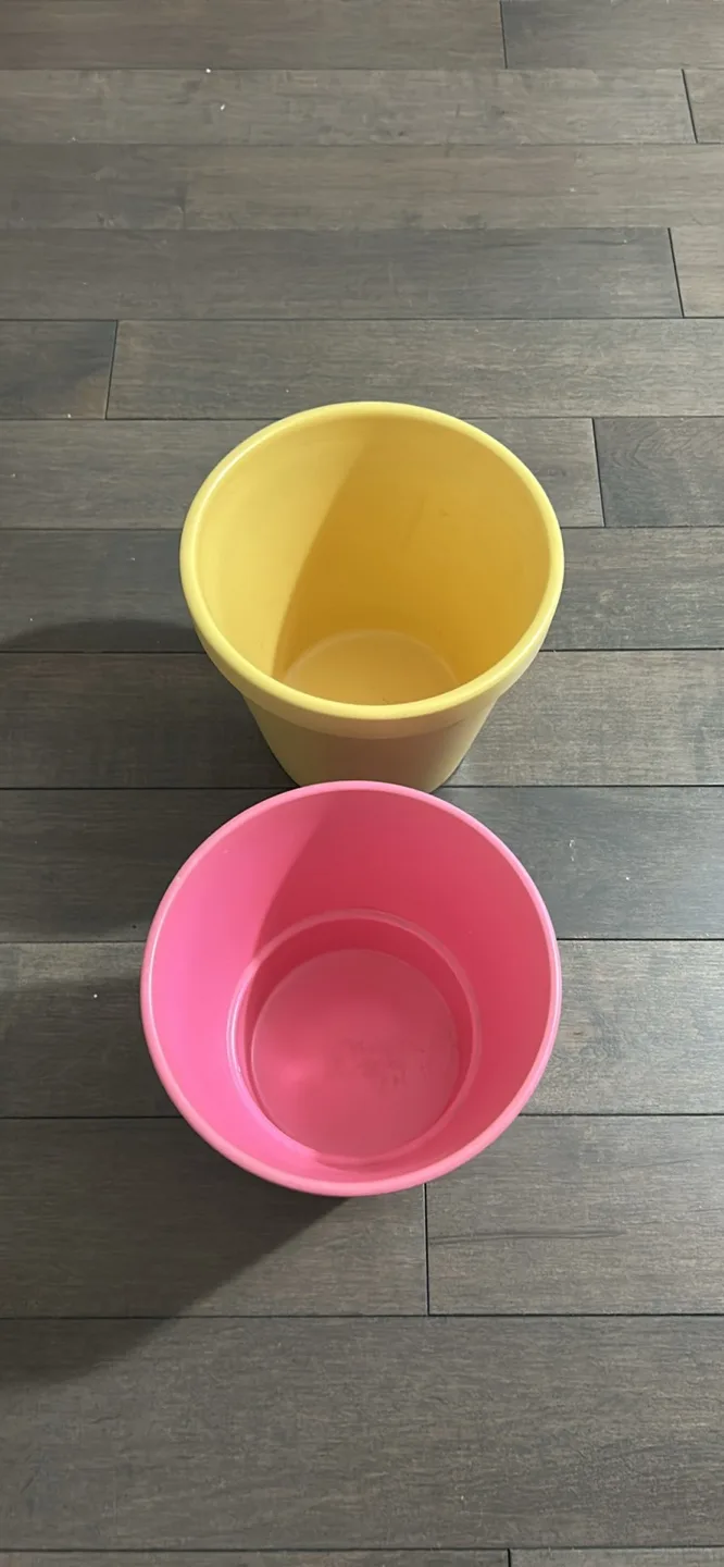Pair of colourful planters thumbnail